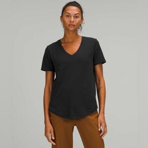 Lululemon Classic Black V-Neck Women's Top size small